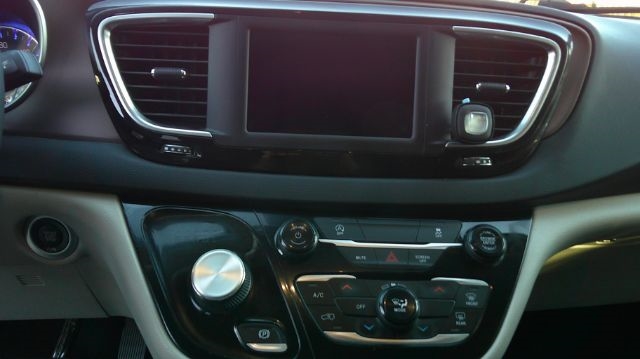 Chrysler Voyager  2023