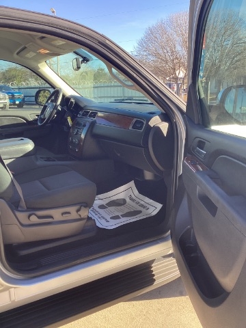 Chevrolet Tahoe  2012