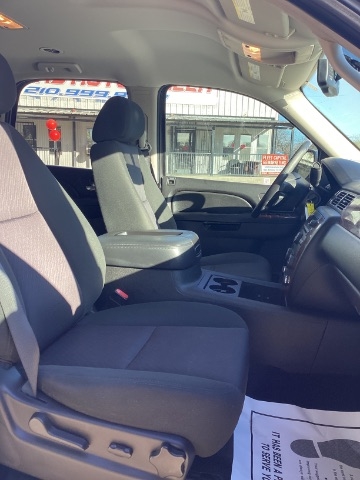 Chevrolet Tahoe  2012