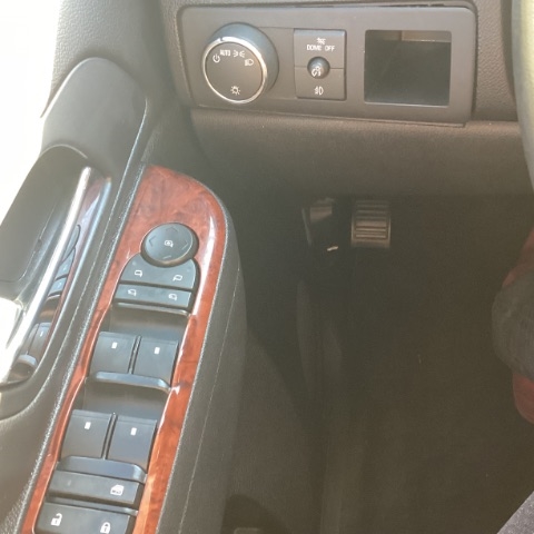 Chevrolet Tahoe  2012