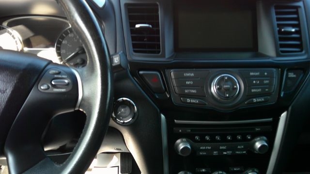 Nissan Pathfinder  2015