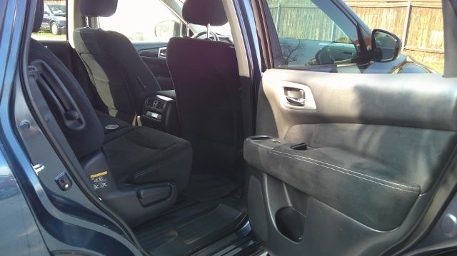 Nissan Pathfinder  2015