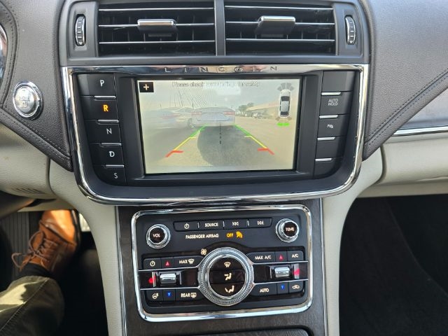 Lincoln Continental  2019