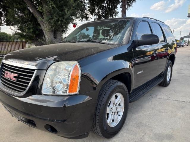 2011 GMC Yukon SLE