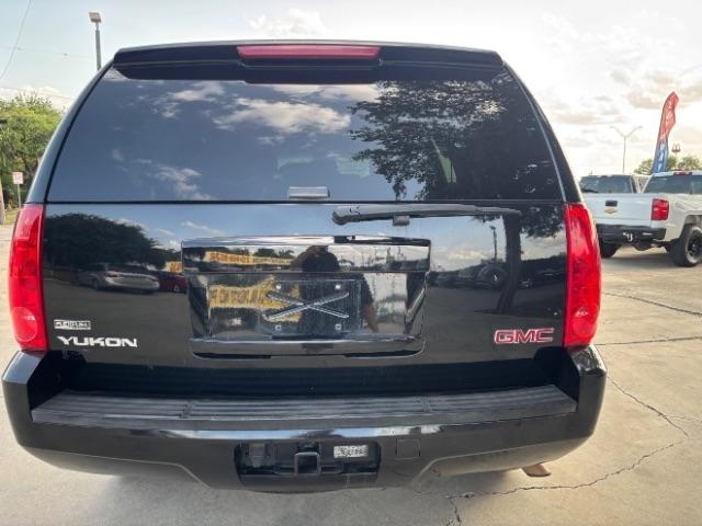 GMC Yukon  2011