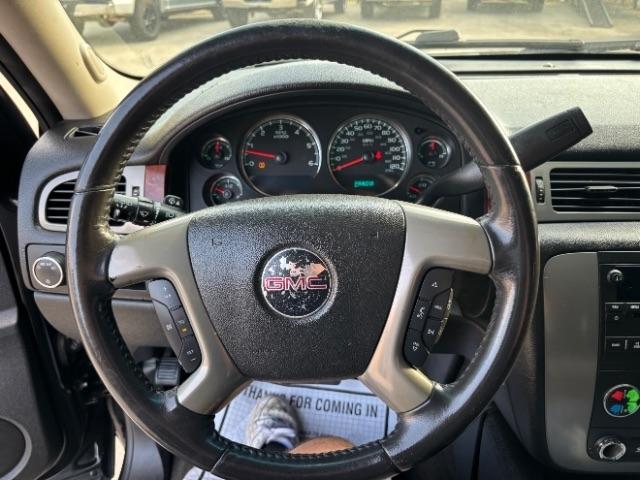 GMC Yukon  2011