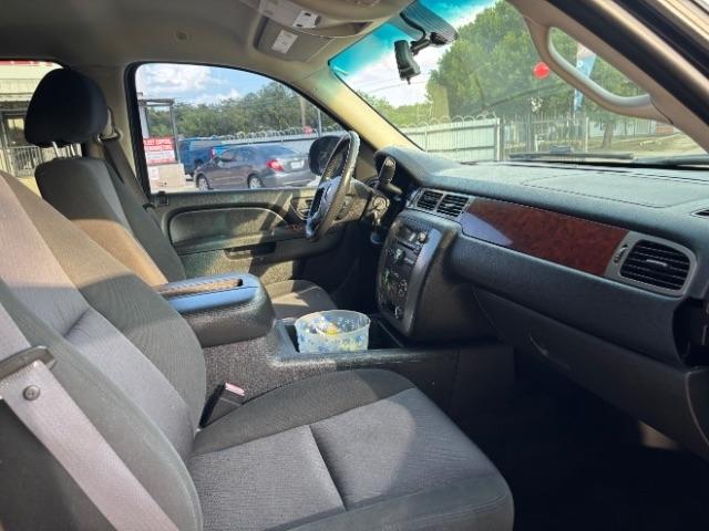 GMC Yukon  2011
