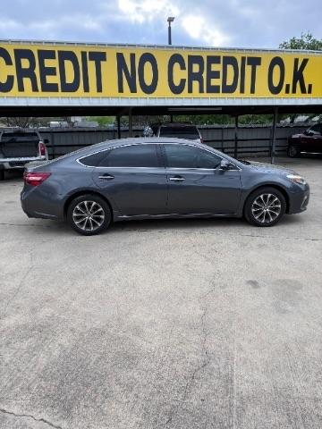 Toyota Avalon  2018