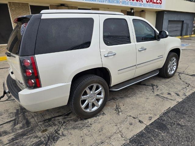 GMC Yukon Denali  2013