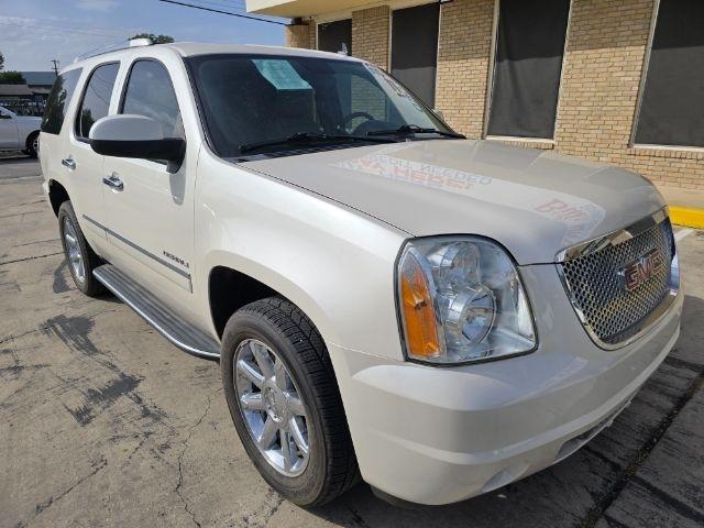 GMC Yukon Denali  2013