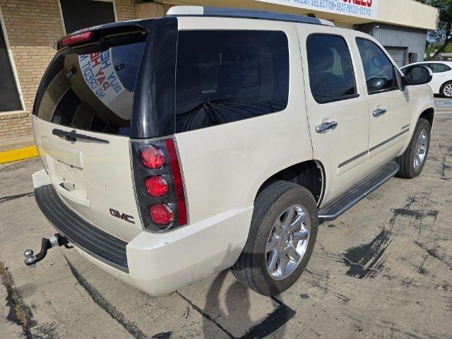 GMC Yukon Denali  2013