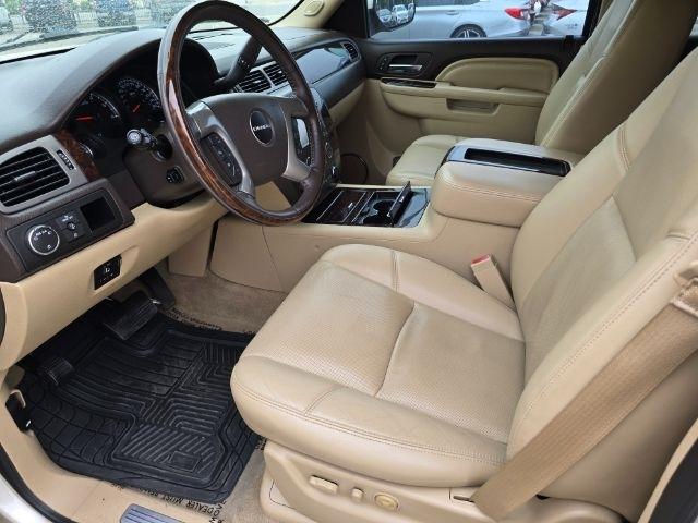 GMC Yukon Denali  2013