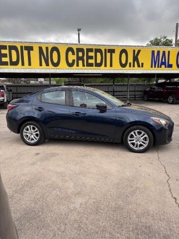 Toyota Yaris iA  2018