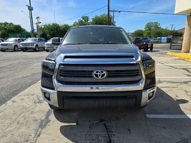 Toyota Tundra  2015