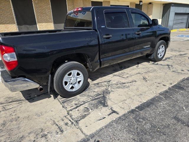 Toyota Tundra  2015