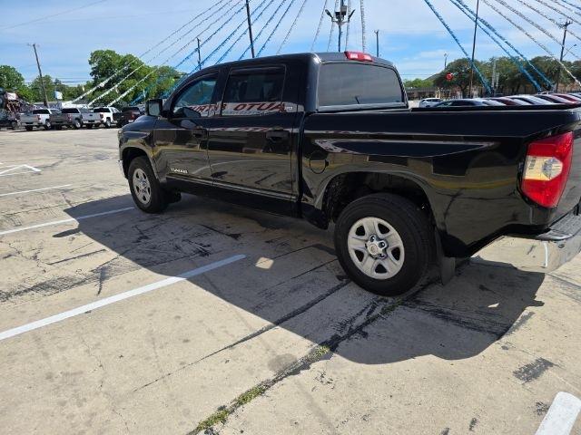 Toyota Tundra  2015