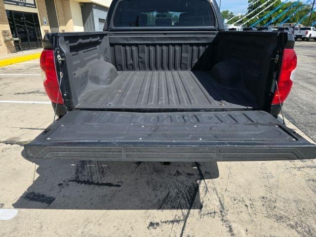 Toyota Tundra  2015