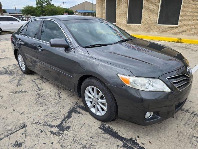 Toyota Camry  2011