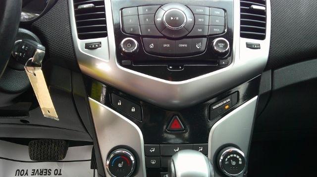 Chevrolet Cruze  2013