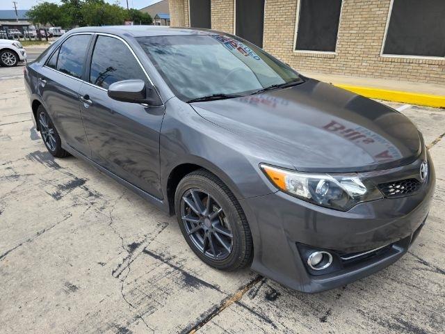 Toyota Camry  2014
