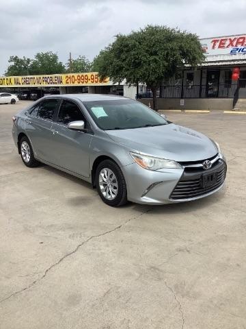 Toyota Camry  2017