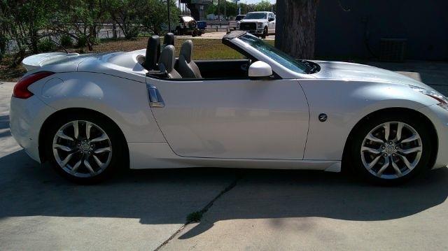 Nissan Z  2013