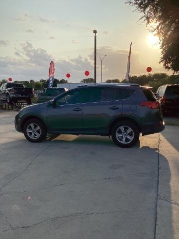 Toyota RAV4  2015