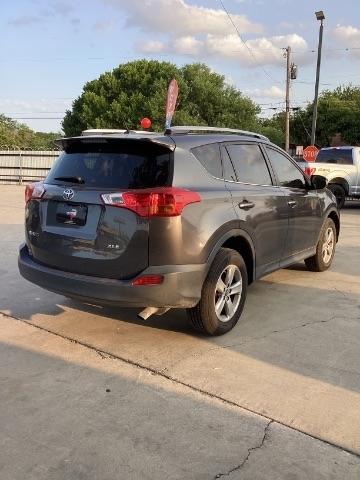 Toyota RAV4  2015