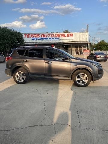 Toyota RAV4  2015
