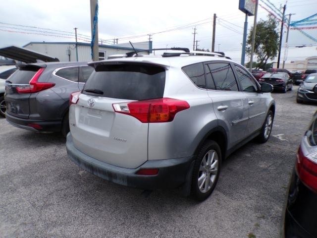 Toyota RAV4  2015
