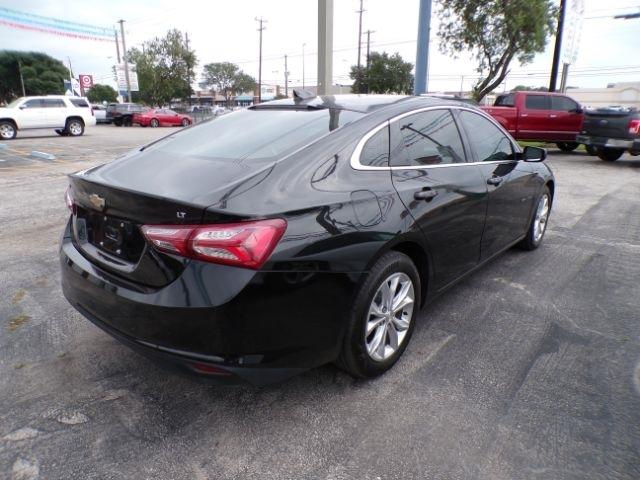 Chevrolet Malibu  2021