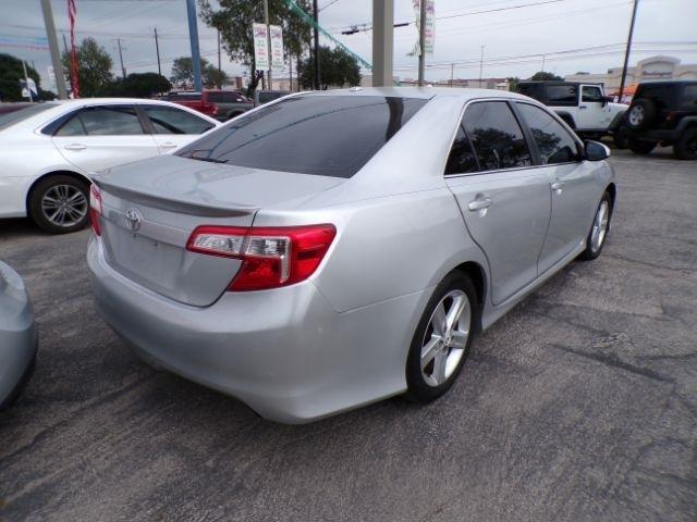 Toyota Camry  2013