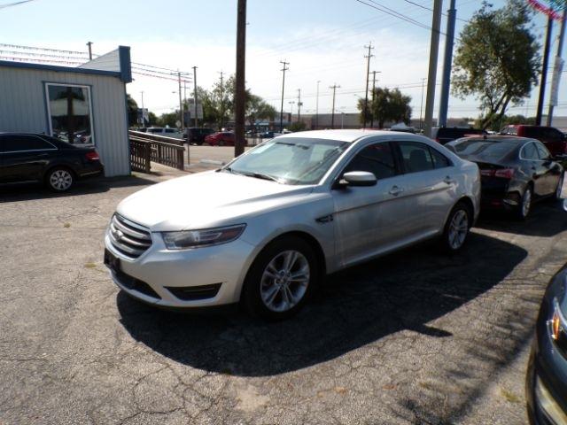 Ford Taurus  2017