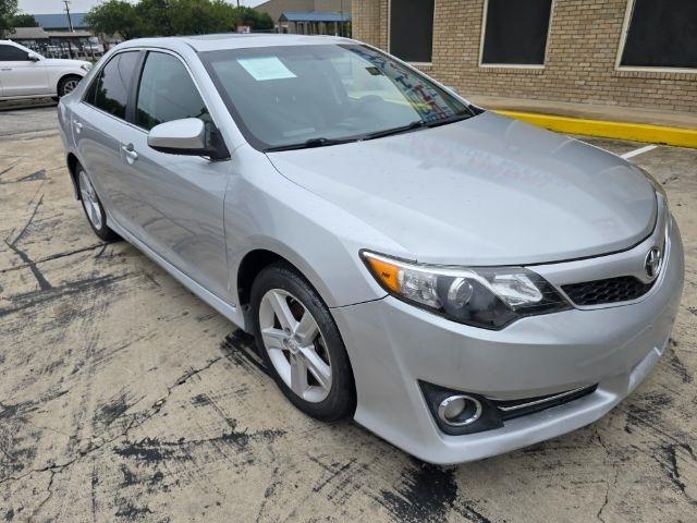 Toyota Camry  2014