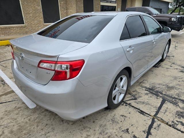 Toyota Camry  2014