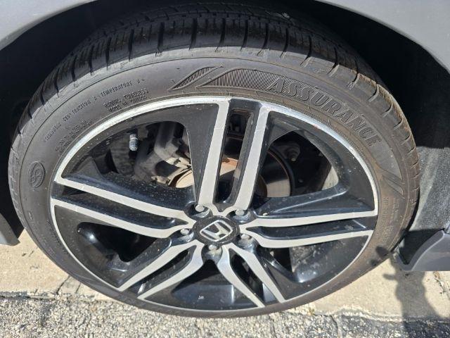 Honda Accord  2019