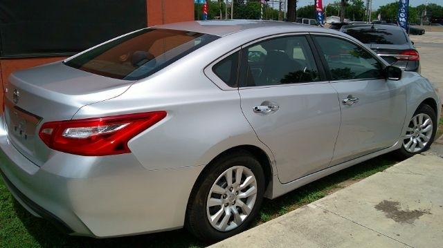 Nissan Altima  2016