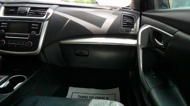 Nissan Altima  2016