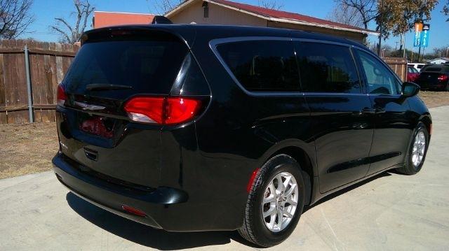Chrysler Voyager  2022