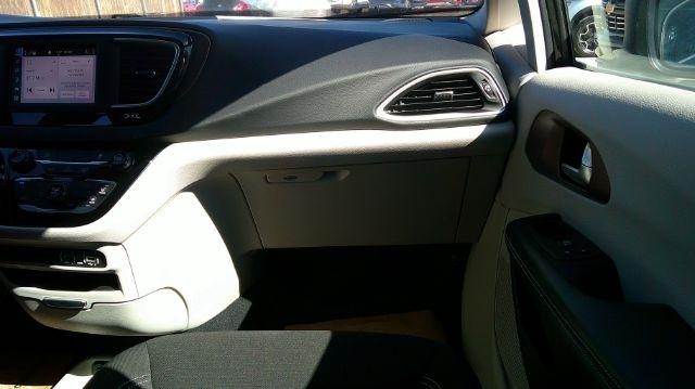 Chrysler Voyager  2022