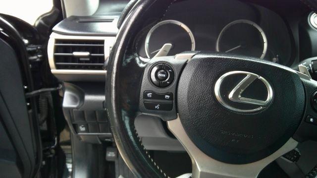 Lexus IS  2015
