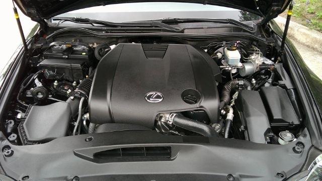 Lexus IS  2015