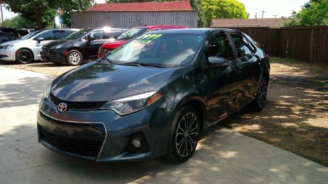 Toyota Corolla  2014