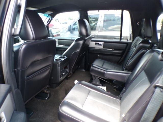 Ford Expedition  2017