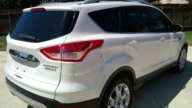Ford Escape  2014