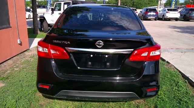 Nissan Sentra  2016
