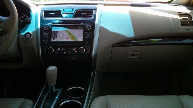 Nissan Altima  2013