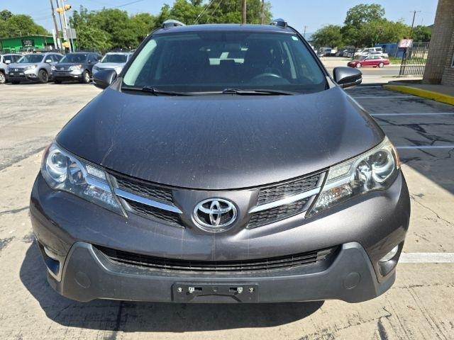 Toyota RAV4  2015