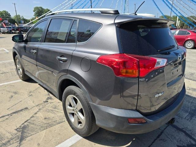 Toyota RAV4  2015