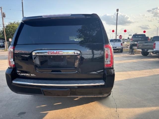 GMC Yukon Denali  2015